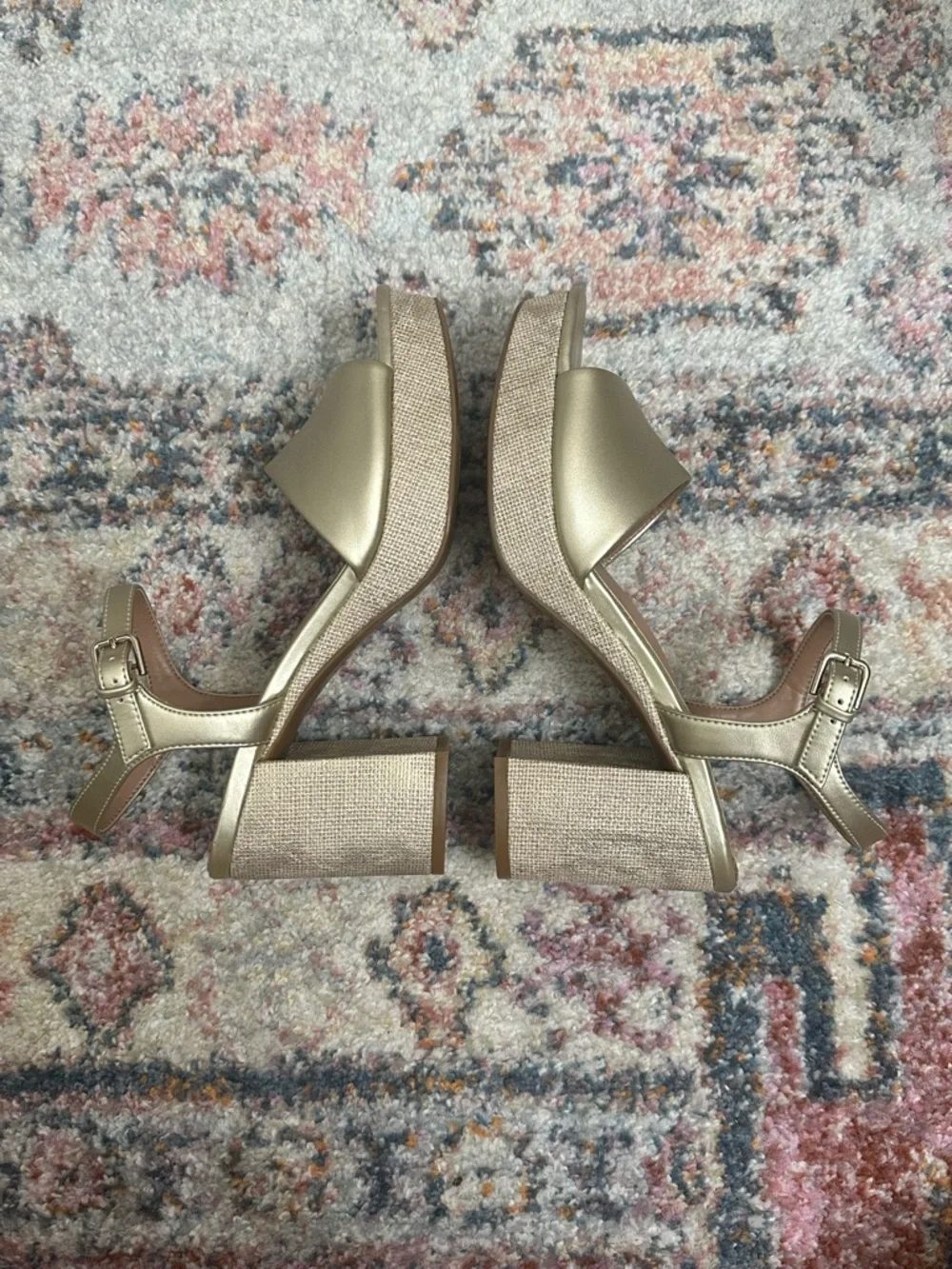 Naturalizer Lily Sandal Gold Platform Block Heel Ankle Strap Open Toe Size 9.5